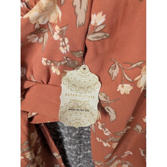 NWT Altar'd State Floral Long Sleeve Crop Top Tie in‎ Back Blouse Women's Medium - Picture 7 of 10